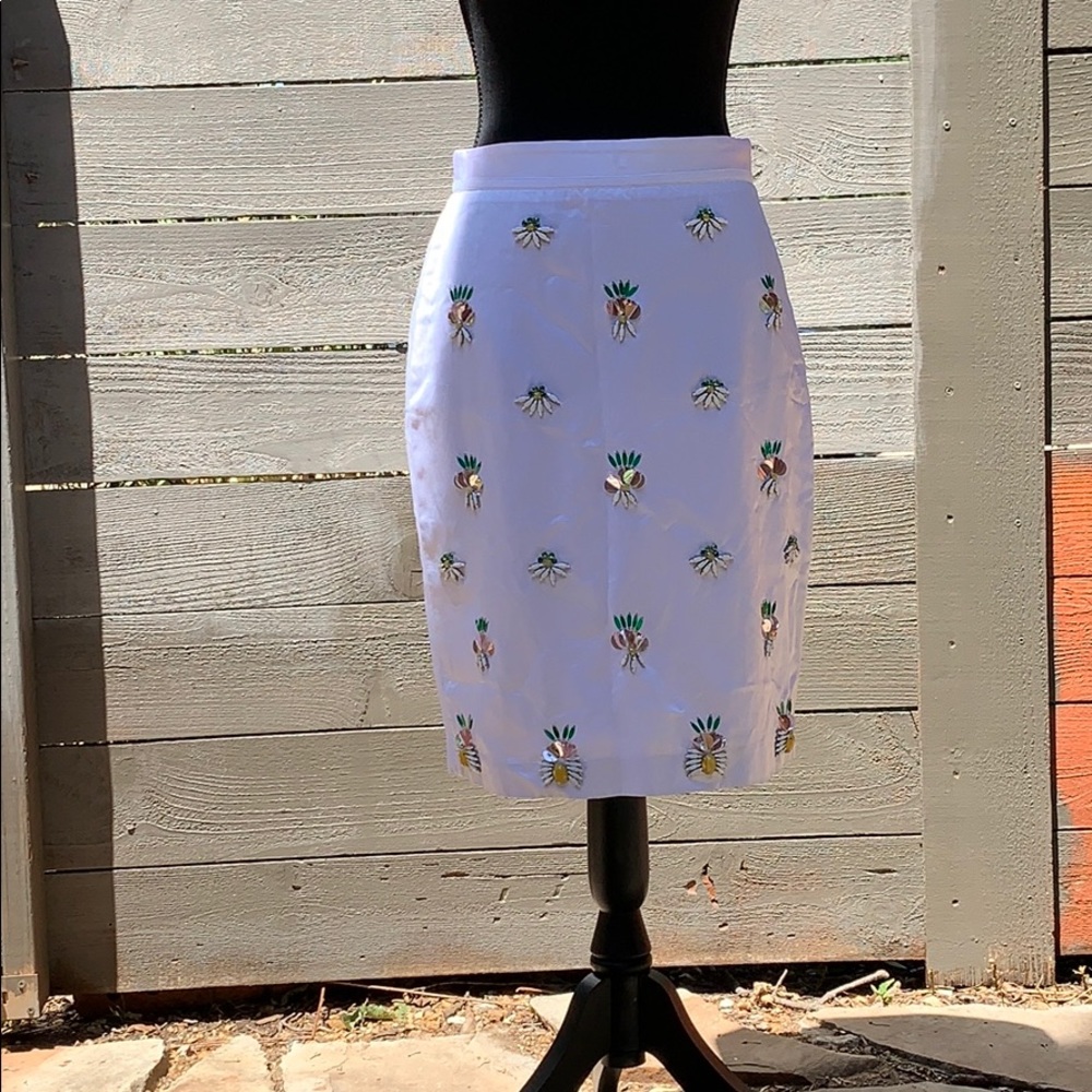Banana Republic White High Waisted Skirt 🤍